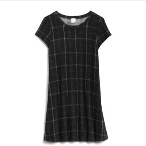 Kaileigh Aubrey Hacci shift dress